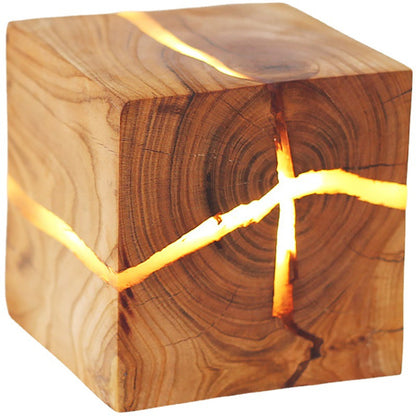 Nordic Square Solid Wood Bedside Wall Lamp