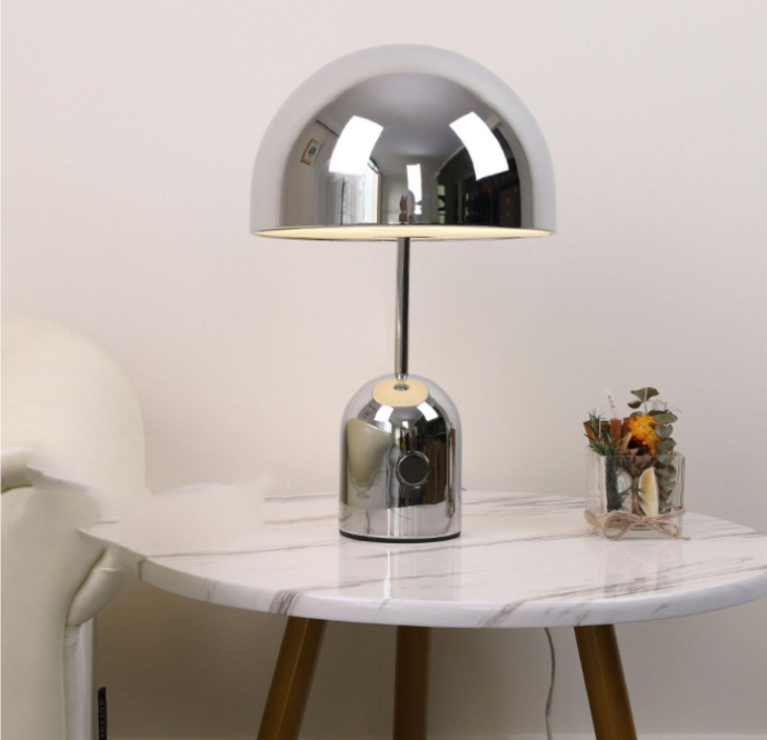 Postmodern Rose Gold Mushroom Table Lamp / Rose Gold / EU